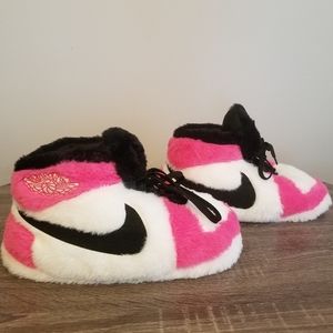 NIKE Plush Slippers
